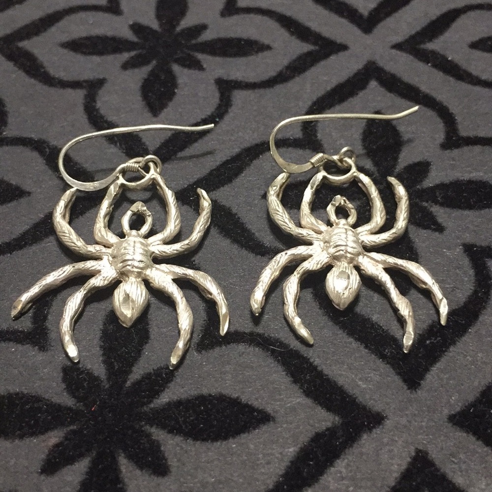 🕷SILVER SPIDER GOTH AF EARRINGS